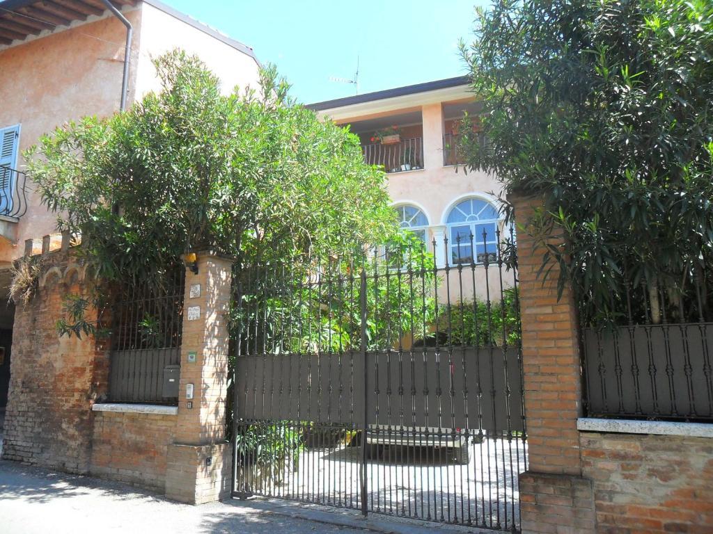 Bed & Breakfast Belfiore Lonato Luaran gambar
